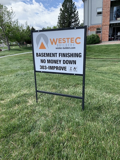 Yard Signs Photo